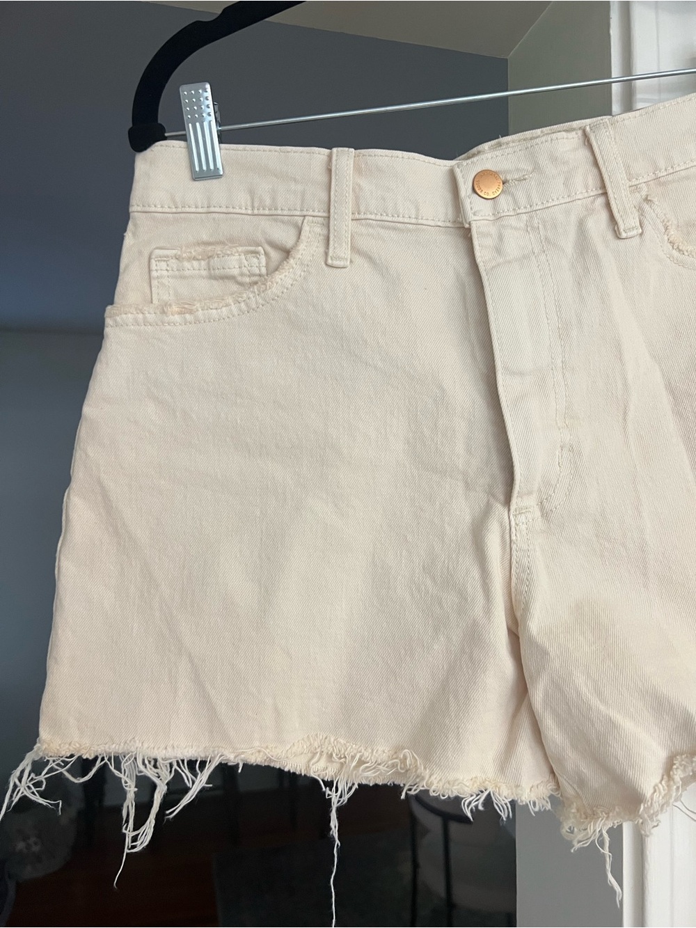 Universal Thread Denim Shorts - Picture 3 of 10